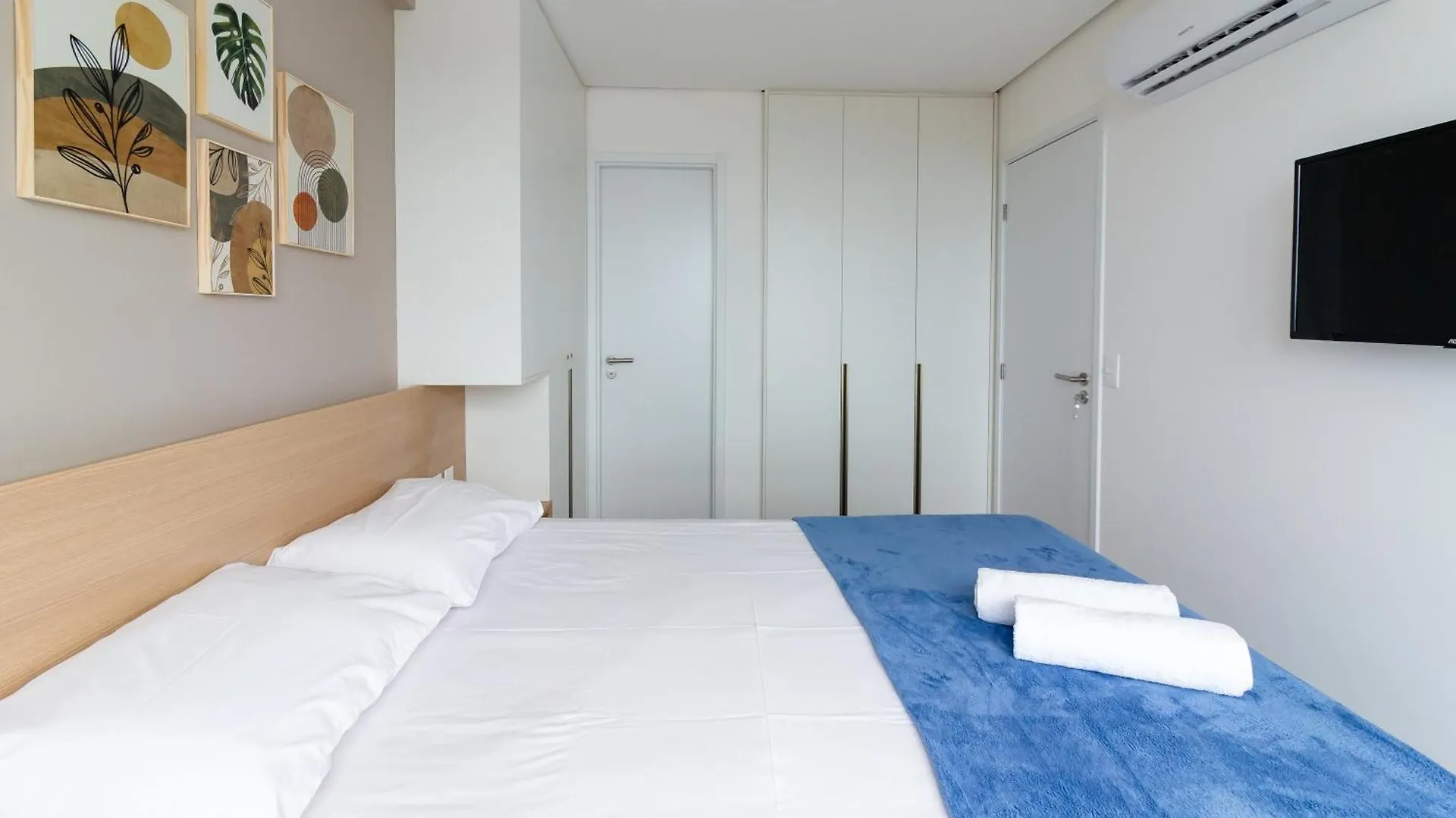 Apartamento Com Vista Maravilhosa No Bairro Do Pina! Cozinha Completa, Wi-Fi, Ar Condicionado E Maquina De Lavar - Condominio Com Estacionamento, Recepcao 24H, Piscina E Academia Recife 0*,  Brazil